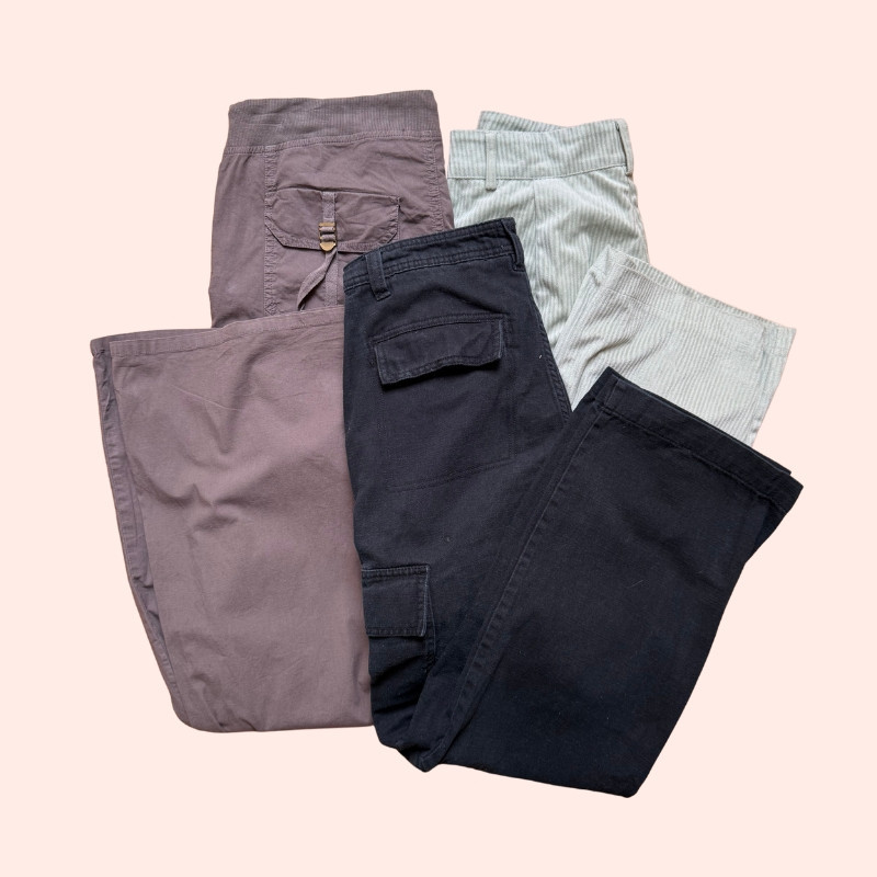 Y2K Cargo Pants - Pocket Heavy & Style Loaded Y2K Cargo Pants - Pocket Heavy & Style Loaded